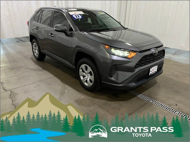 2022 Toyota RAV4 LE AWD