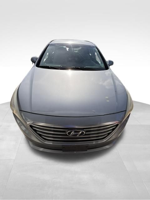 2015 Hyundai Sonata SE — photo 2