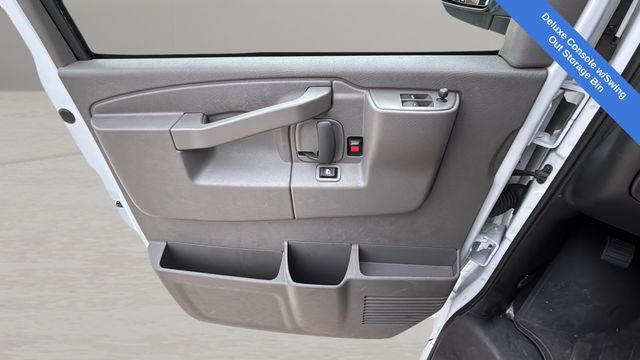 Used 2024 White Chevrolet LT image 15