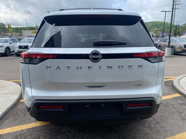 2025 Nissan Pathfinder SV photo