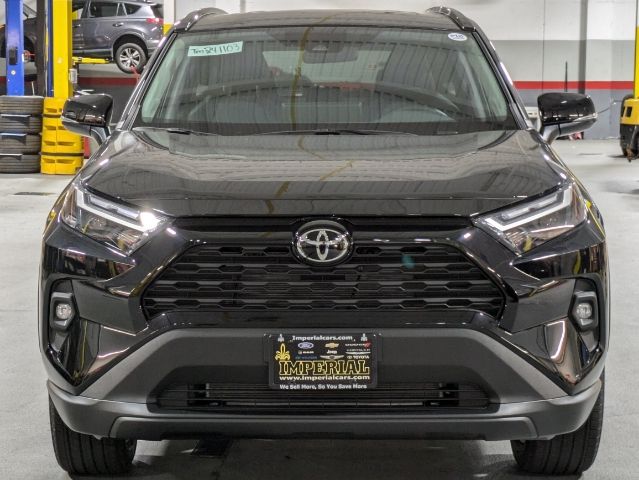 2024 Toyota RAV4 XLE Premium 8