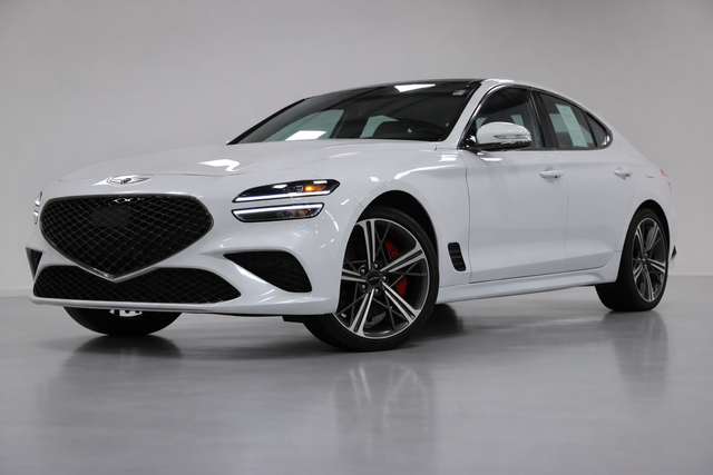 2025 Genesis G70 2.5T Standard RWD