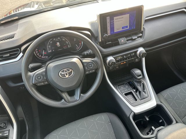 2023 Toyota RAV4 XLE 14