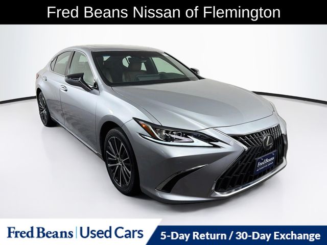 2024 Lexus ES Iridium Sedán Tracción delantera 8 velocidades Automática