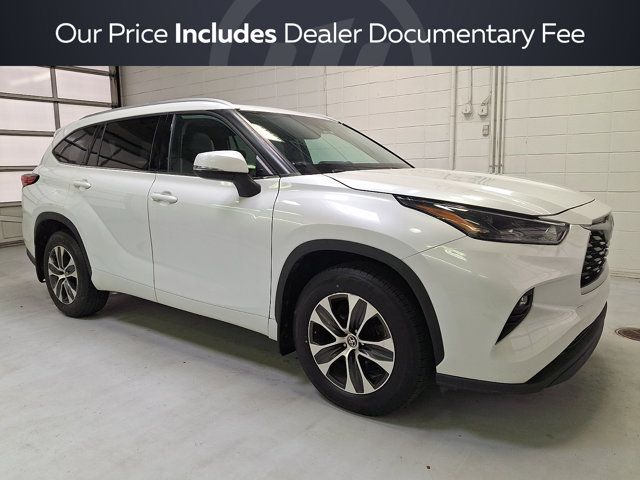 Pearl 2022 Toyota Highlander SUV / Crossover All-Wheel Drive 8-Speed Automatic