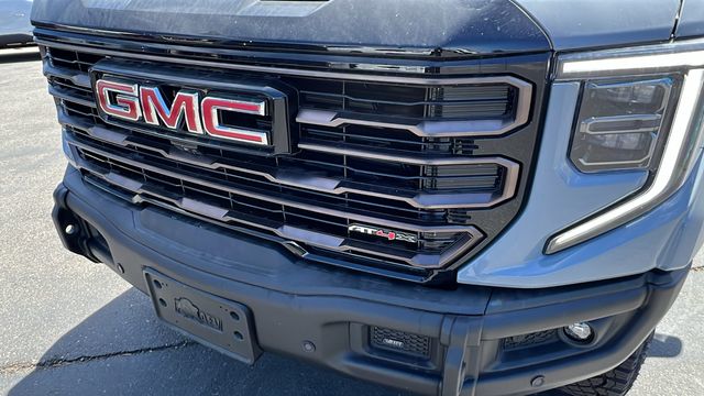 2024 GMC Sierra 1500 AT4X 9