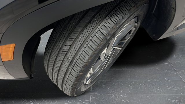 Used 2025 Ash Black Hyundai Limited image 42