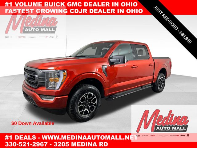 Chili Pepper Red 2023 Ford F-150 XLT SuperCrew 4WD Pickup Truck Four-Wheel Drive Automatic