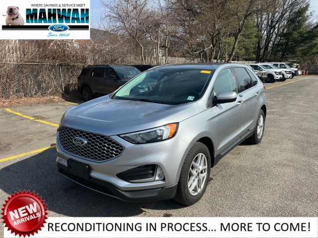 Iconic Silver Metallic 2023 Ford Edge SEL AWD SUV / Crossover All-Wheel Drive 8-Speed Automatic