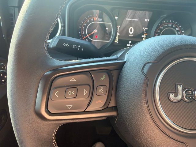 2026 Jeep Gladiator Sahara 4x4