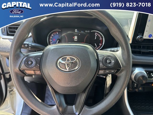 Used 2025 White Toyota LE image 24