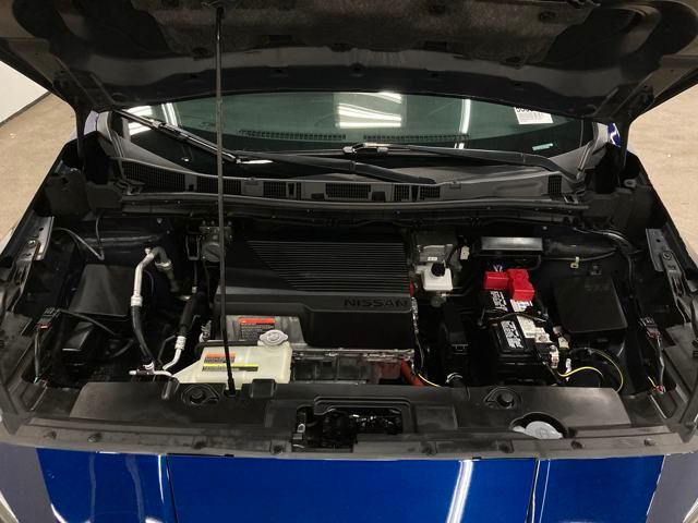 2022 Nissan LEAF S