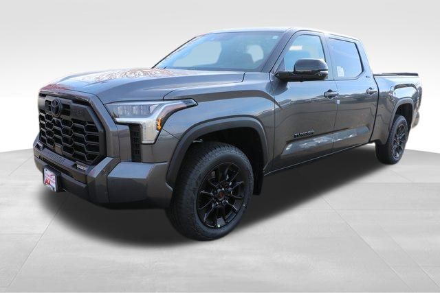 2025 Toyota Tundra Limited 21