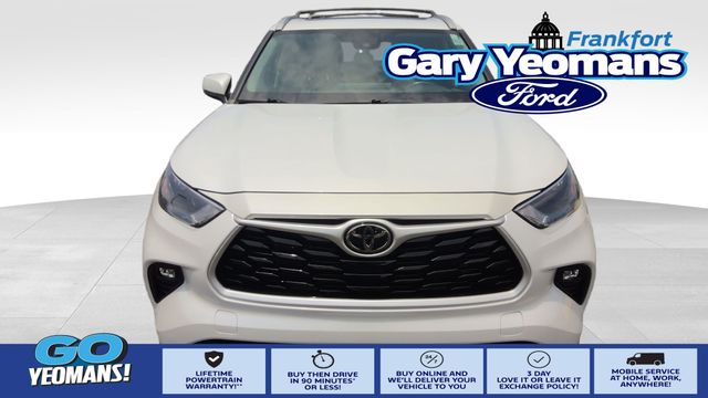 Pearl 2023 Toyota Highlander SUV / Crossover Front-Wheel Drive 8-Speed Automatic