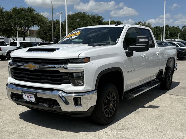 2025 Chevrolet Silverado 2500HD LT - 8