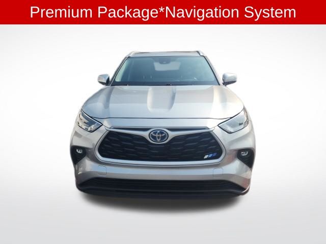 Used 2024 Toyota Highlander Hybrid SUV