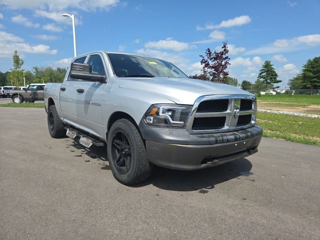 Bright Silver Metallic Clearcoat 2011 RAM 1500 Pickup Truck Four-Wheel Drive 5-Speed Automatic