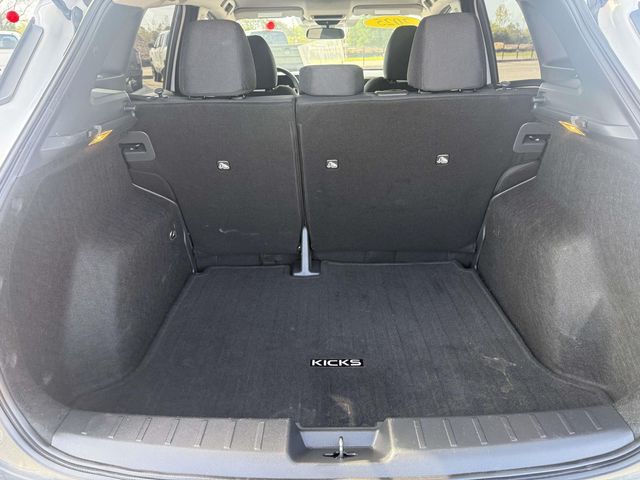 Used 2025 White Nissan S image 8