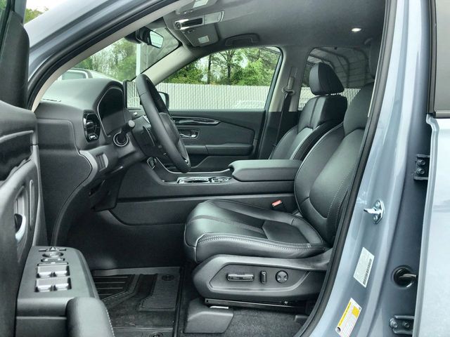 new 2026 Honda Pilot car, priced at $43,758