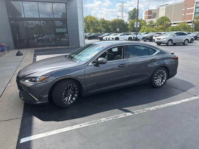 Cloudburst Gray 2025 Lexus ES Hybrid Sedan Front-Wheel Drive Continuously Variable Transmission