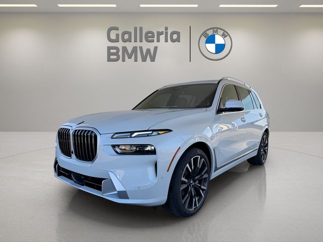 2026 BMW X7 40i's photo