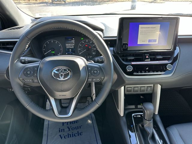 2025 Toyota Corolla Cross Hybrid SE 7