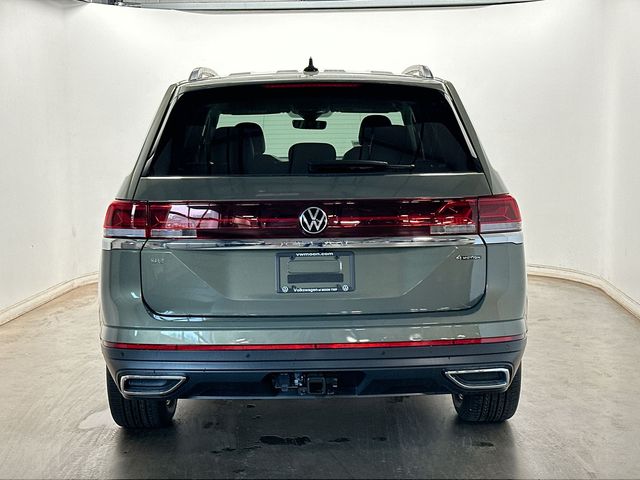 2026 Volkswagen Atlas 2.0T SE w/Technology Green at Subaru and VW of Moon Township