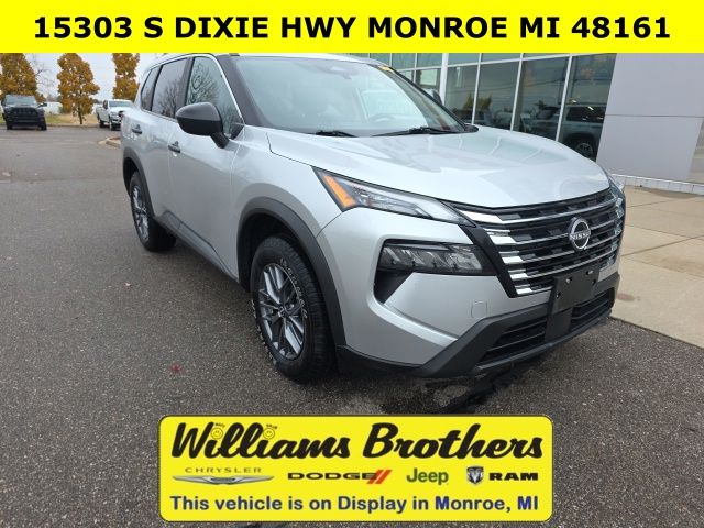 2024 Nissan Rogue S - Brilliant Silver Metallic exterior view 3