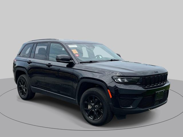 Diamond Black Crystal Pearlcoat 2025 Jeep Grand Cherokee SUV / Crossover Four-Wheel Drive 8-Speed Automatic