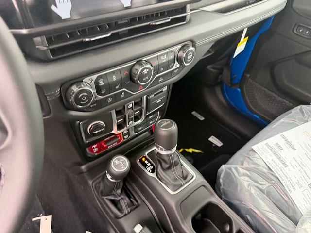 new 2026 Jeep Gladiator car, priced at $58,980