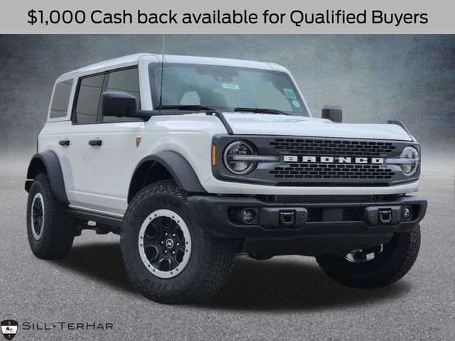 Oxford White 2026 Ford Bronco SUV / Crossover Four-Wheel Drive Automatic