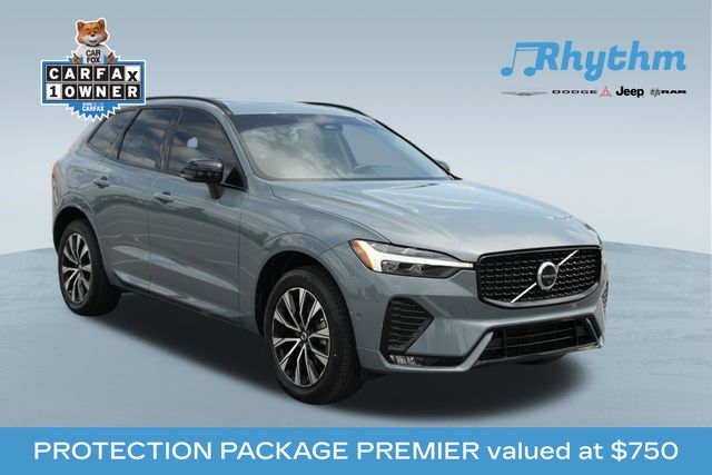 Gray Metallic 2023 Volvo XC60 SUV / Crossover Front-Wheel Drive Automatic