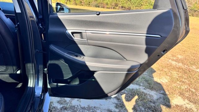 used 2023 Hyundai Sonata Hybrid car, priced at $23,713