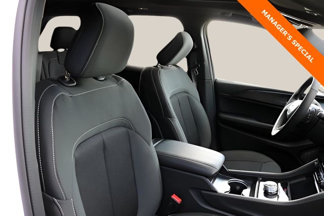 New Car 2025 Jeep Grand Cherokee  Laredo X For Sale Under $35,000 In Austin, Texas