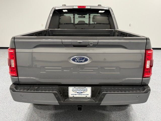 Used 2022 Gray Ford XLT image 7