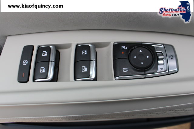 New 2026 Kia Carnival MPV Van