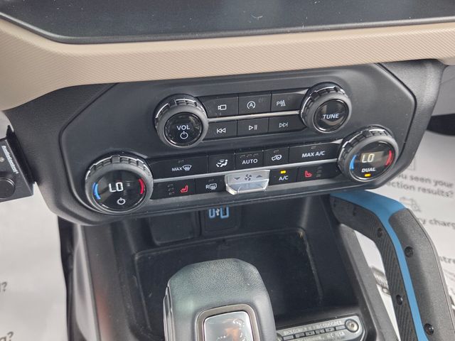 Used 2023 White Ford Wildtrak image 20