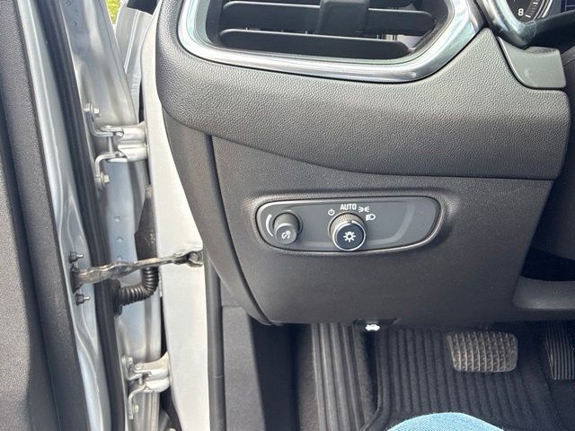 2022 Chevrolet Equinox - $18,988