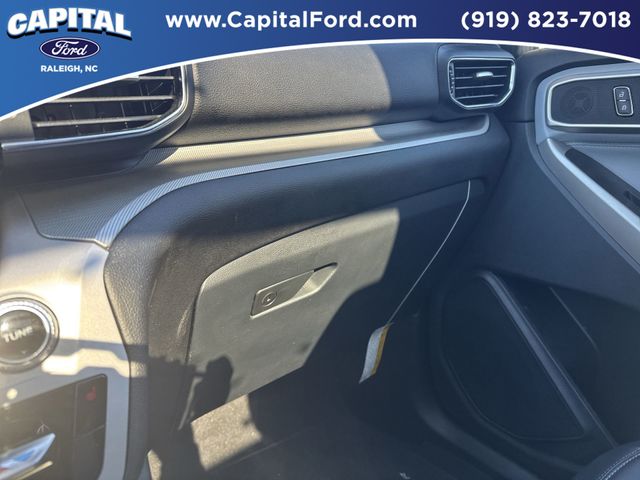 New 2024 Black Ford XLT image 28