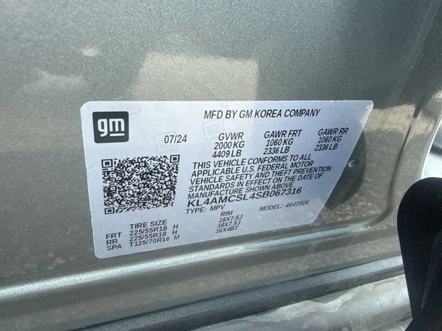 Used 2025 Gray Buick Preferred image 9