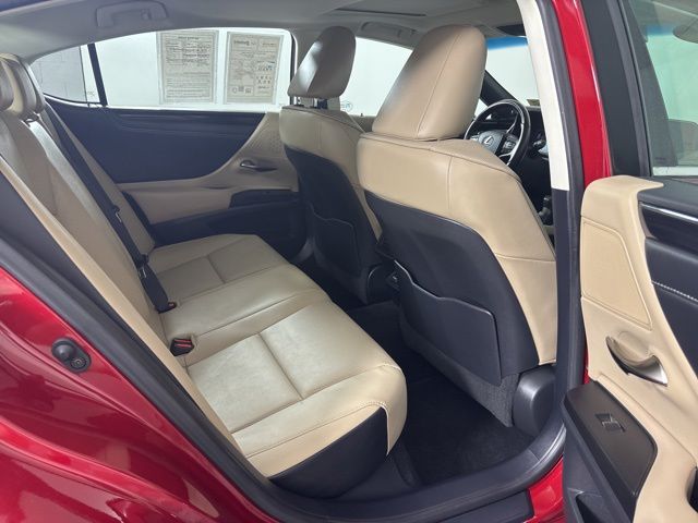 Used 2021 Lexus ES Sedan