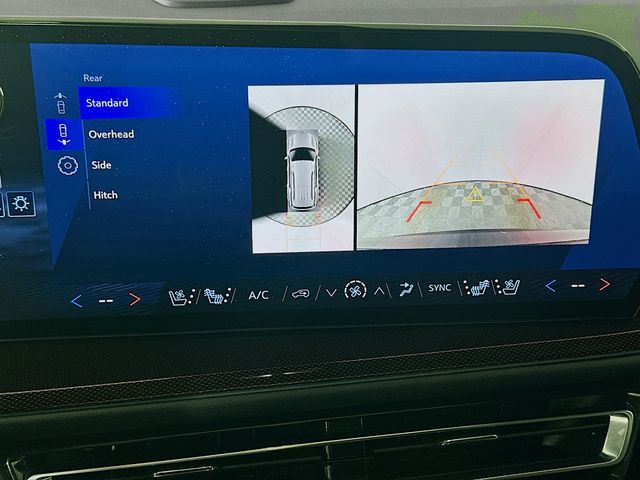 Thumbnail: 2024 Chevrolet Traverse - 13