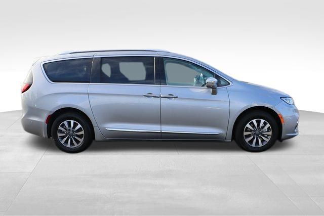 2021 Chrysler Pacifica Hybrid Limited 20