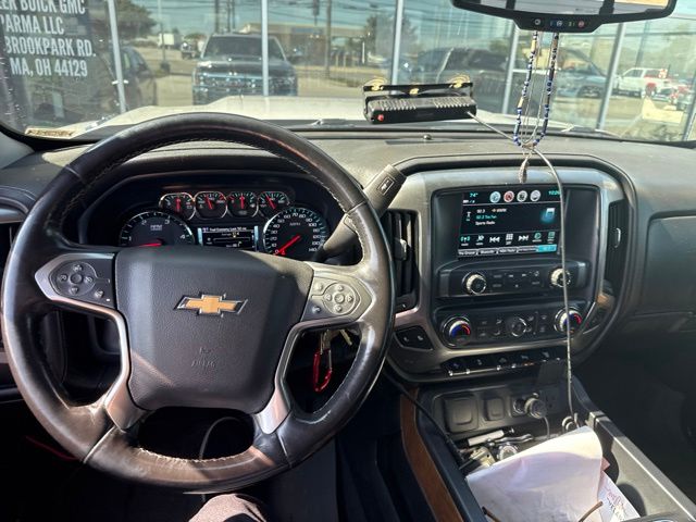 Used 2019 Silver Chevrolet LTZ image 19