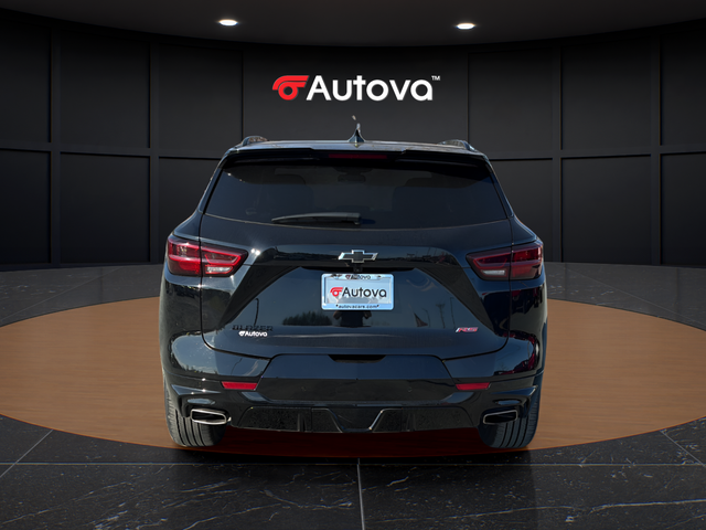 View vehicle photo 4