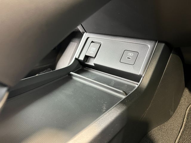2026 Acura RDX Base - Platinum White Pearl exterior view 19