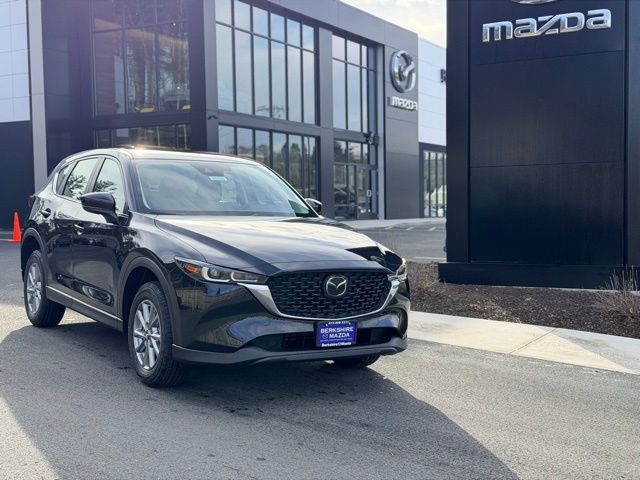 2025 Mazda CX-5 S's photo