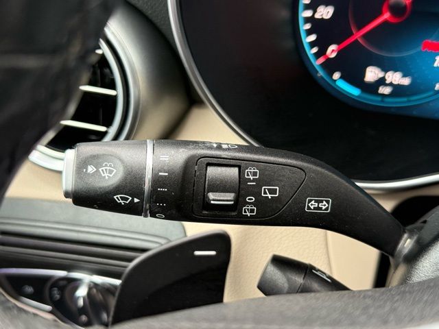 2021 Mercedes-Benz GLC