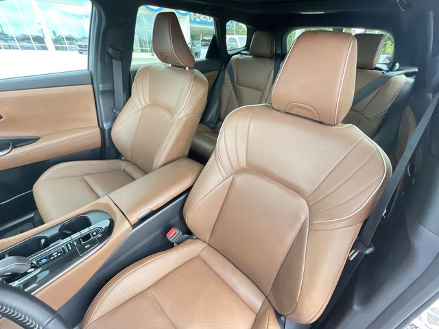Used 2025 Toyota Crown Signia SUV