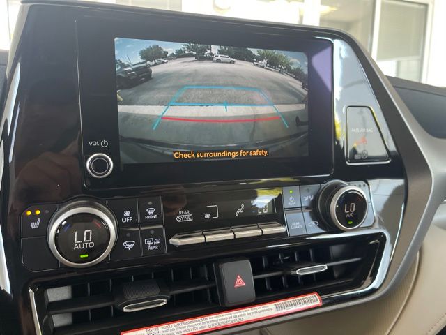 Used 2025 Toyota Highlander SUV